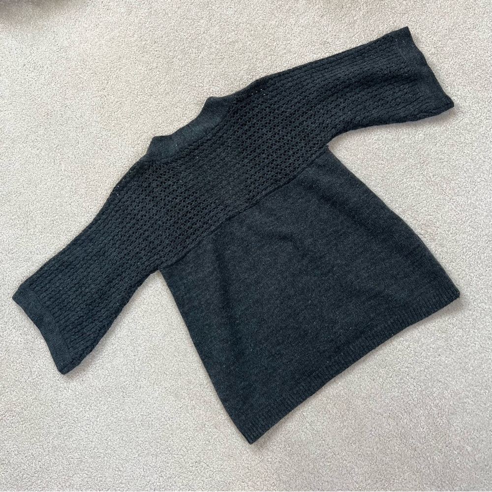 Urban Behavior sweater - Picture 7 of 8